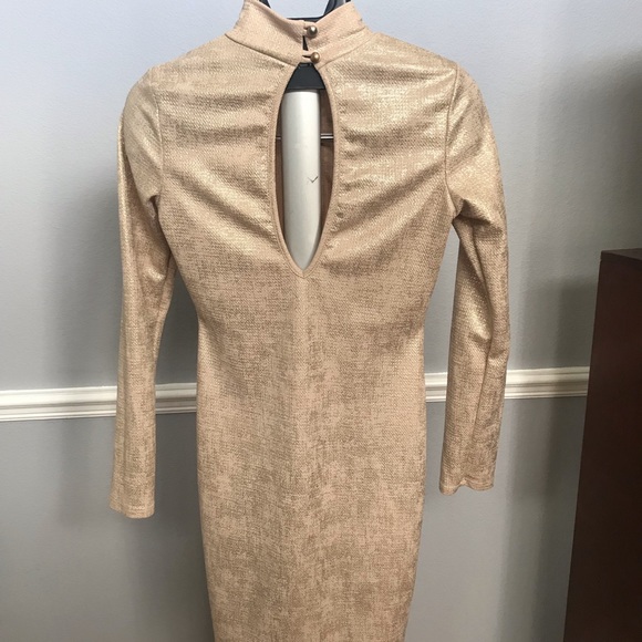 Women dress - Picture 2 of 5